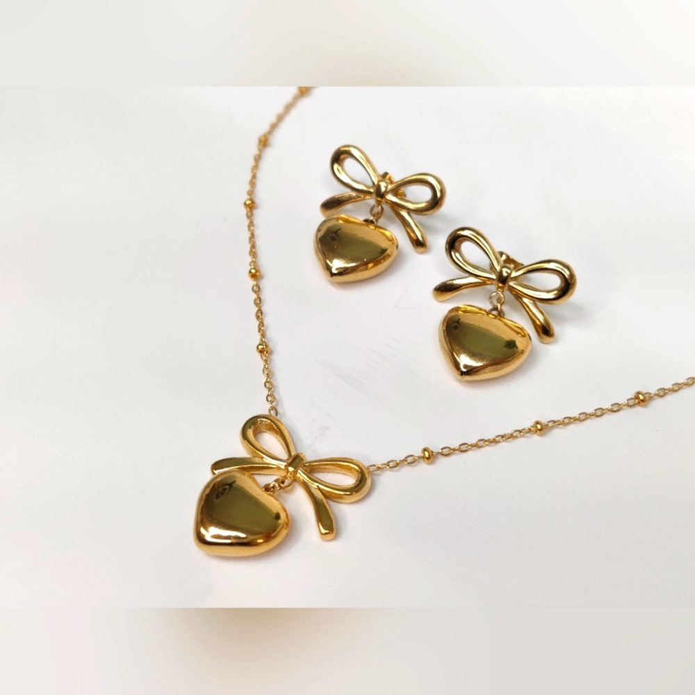 Gold Heart Bow Necklace and Earring Set